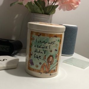 5 for $25. Adorable, ceramic Sugar container / canister. 6” tall x 4.5”